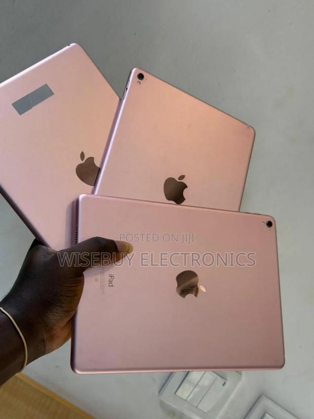 Apple iPad Pro 9.7 (2016) 128 GB Pink
