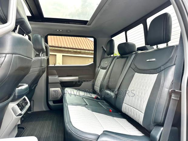 Ford F-150 Limited 2023 Black photo 6