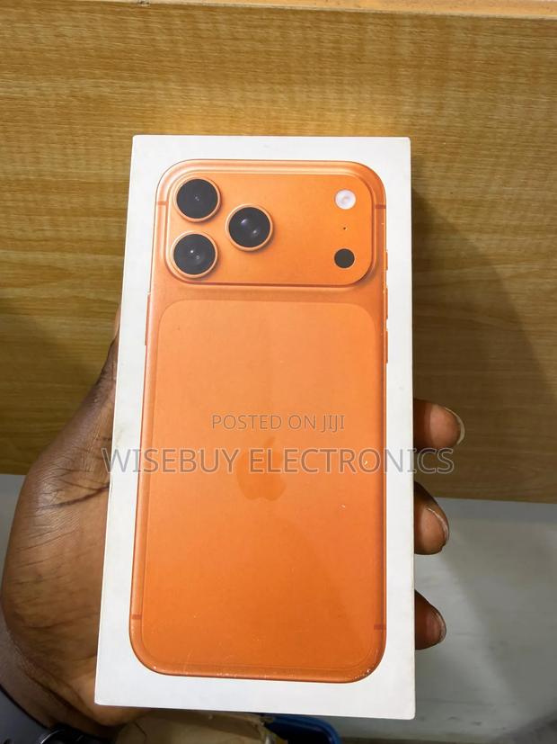 New Apple iPhone 17 Pro Max 256 GB Orange photo 2