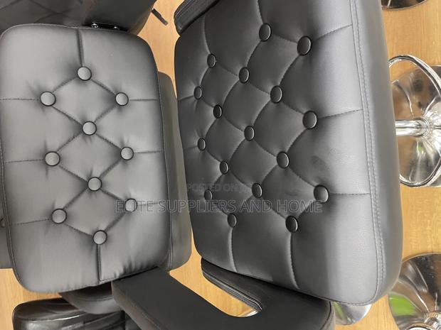Bar Chairs · Photo 3