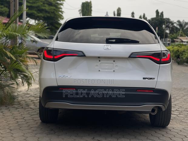 Honda HR-V Sport 2WD CVT 2024 White