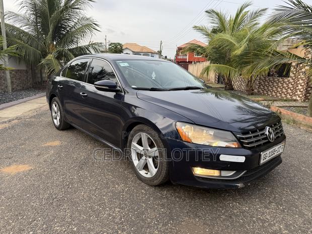 Volkswagen Passat 2.5 SE 2012 Blue