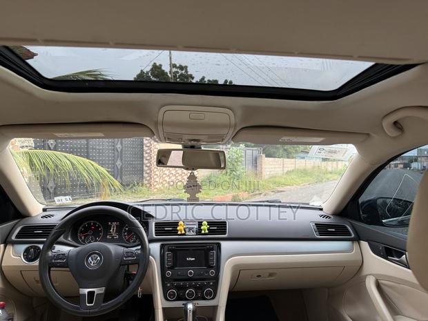 Volkswagen Passat 2.5 SE 2012 Blue