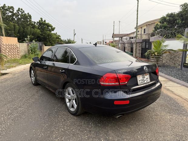 Volkswagen Passat 2.5 SE 2012 Blue