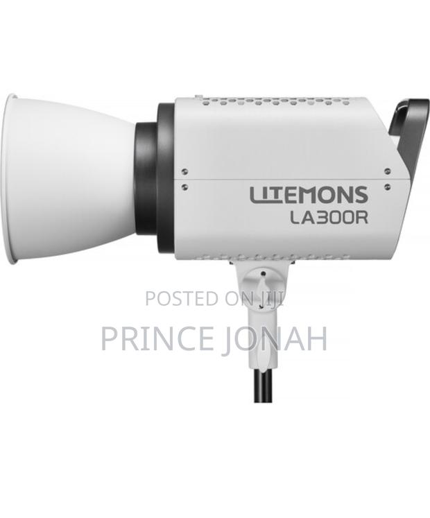 Rent/Hire Godox Litemons La300r RGB Led Monolight Accra Ghana · Photo 4