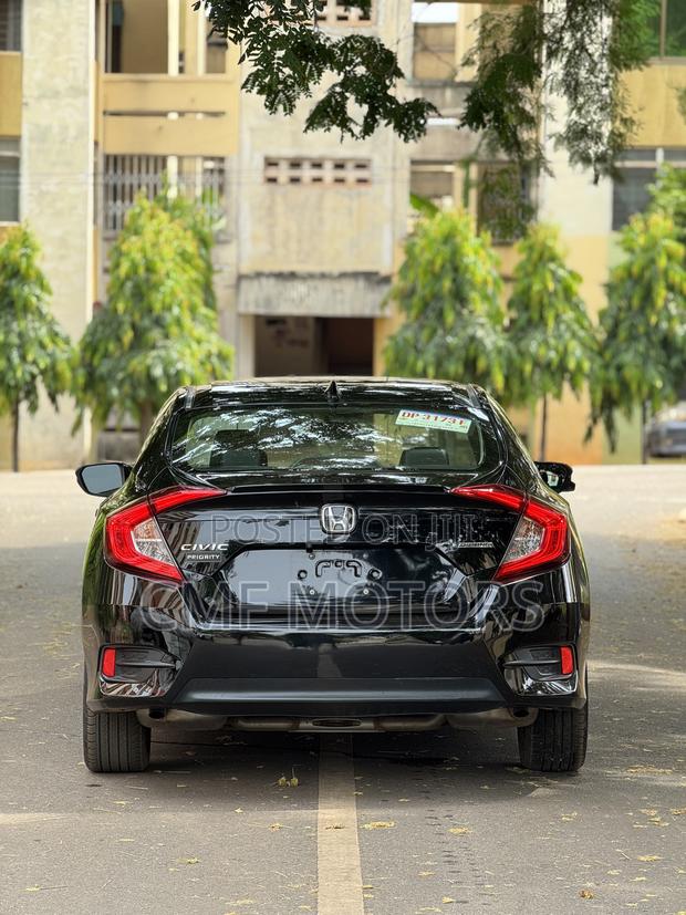 Honda Civic Touring 4dr Sedan (1.5L 4cyl) 2017 Black