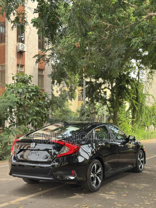 Honda Civic Touring 4dr Sedan (1.5L 4cyl) 2017 Black