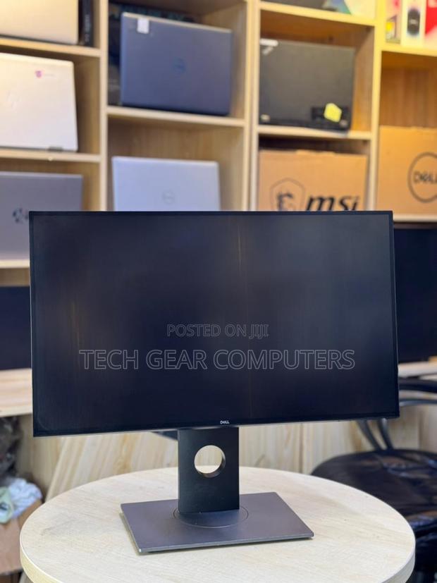 Dell Ultrasharp U2520d 25 Inch QHD Led Backlit Ips Usb-C Monitor