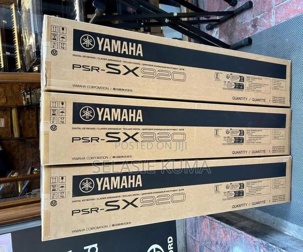 PSR-Sx920 Yamaha Keyboard · Photo 4