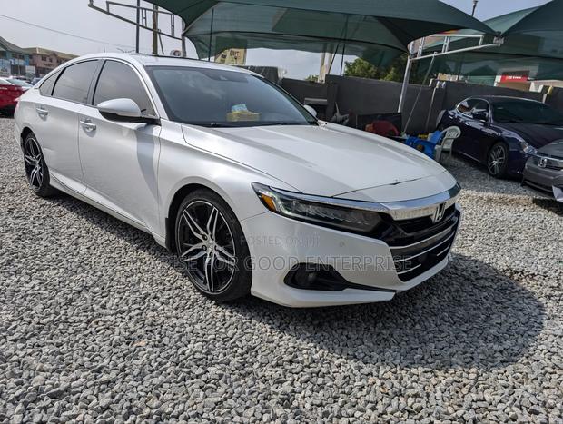 Honda Accord Touring 2.0T 2021 White photo 4