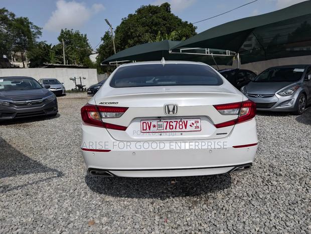 Honda Accord Touring 2.0T 2021 White photo 5