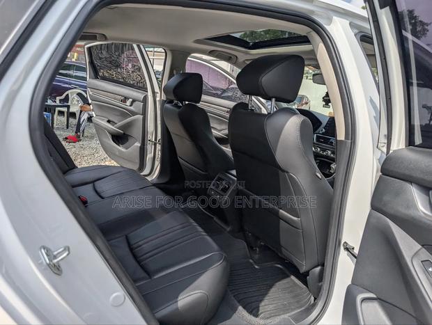 Honda Accord Touring 2.0T 2021 White photo 12