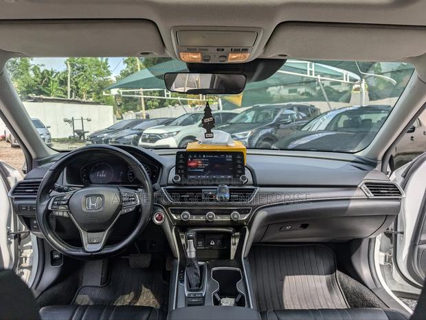 Honda Accord Touring 2.0T 2021 White photo 14