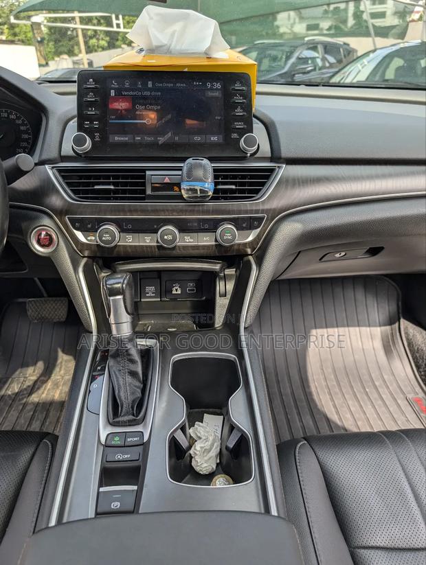 Honda Accord Touring 2.0T 2021 White photo 15