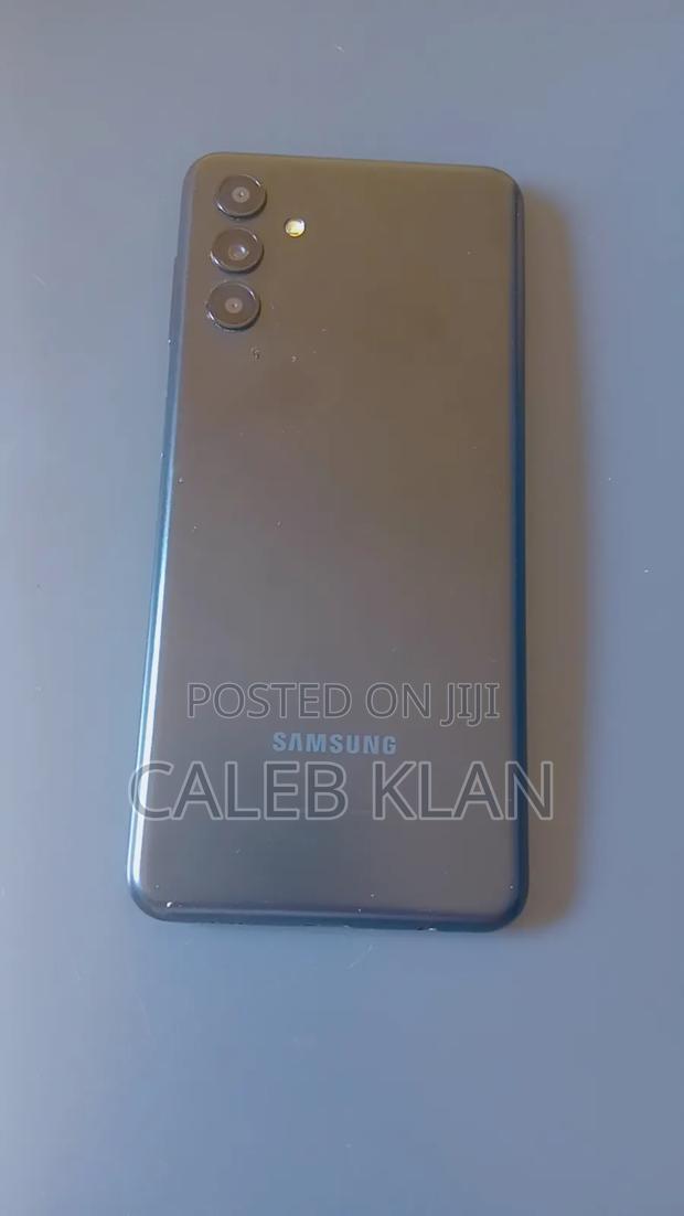 Samsung Galaxy A13 5G 64 GB Black photo 2