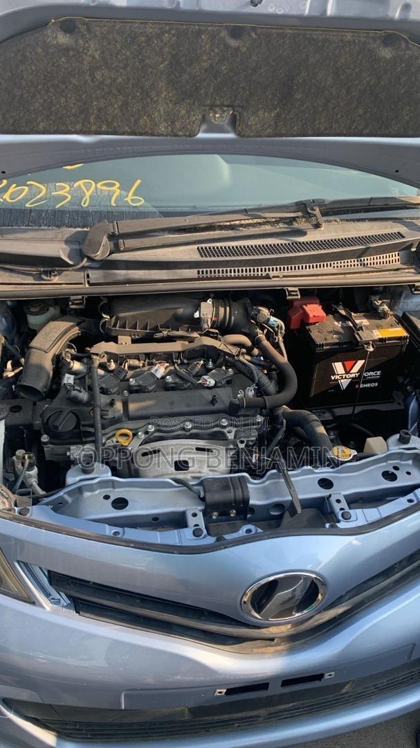 Toyota Vitz 1.3 AWD 5dr 2011 Blue