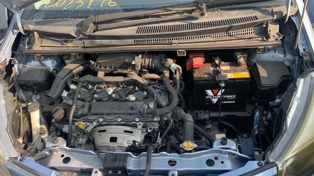 Toyota Vitz 1.3 AWD 5dr 2011 Blue