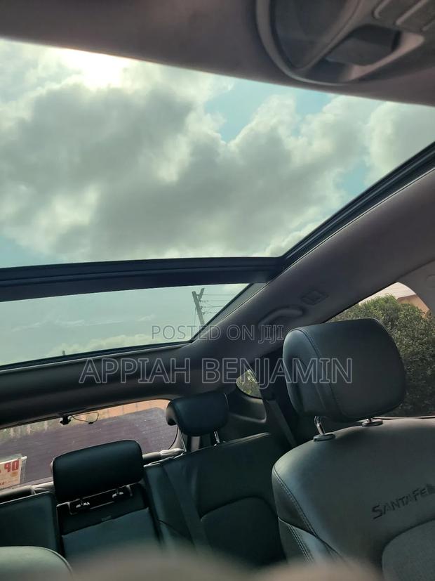 Hyundai Santa Fe GLS 4dr SUV (3.3L 6cyl 6A) 2014 Beige