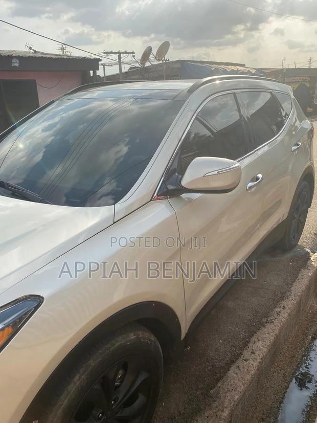 Hyundai Santa Fe GLS 4dr SUV (3.3L 6cyl 6A) 2014 Beige