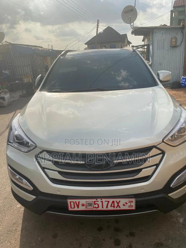 Hyundai Santa Fe GLS 4dr SUV (3.3L 6cyl 6A) 2014 Beige