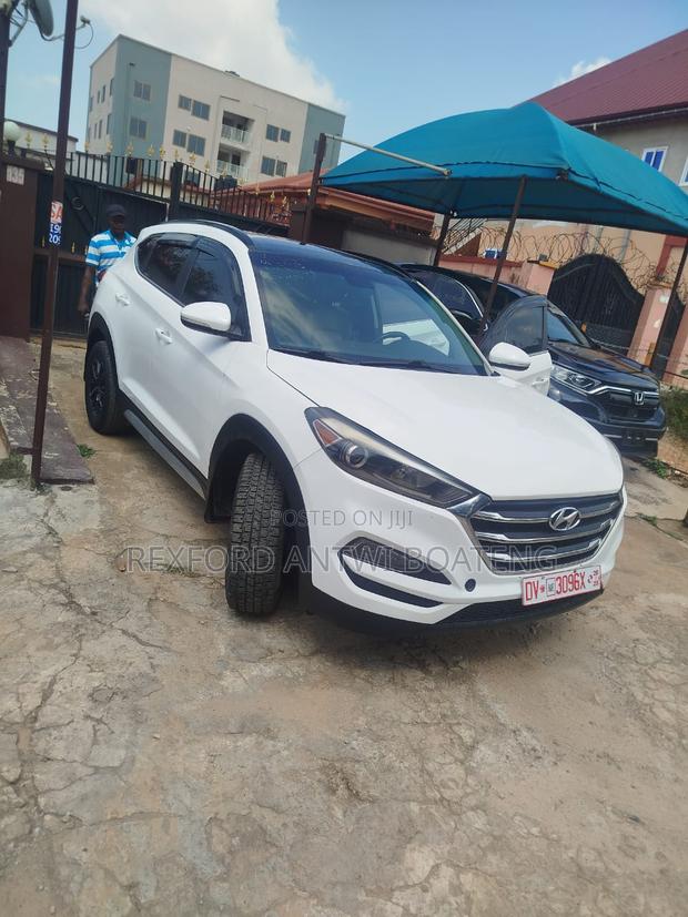 Hyundai Tucson 2017 White
