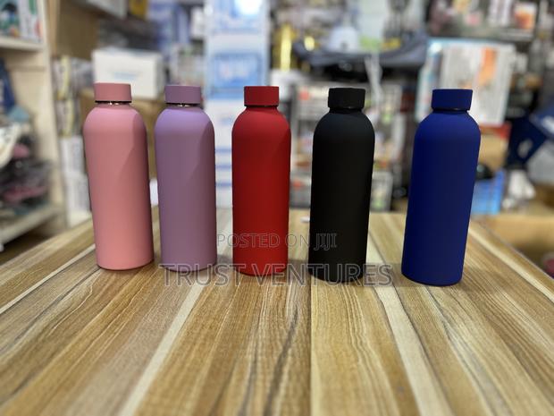 Vacuum Flask 500ml · Photo 3