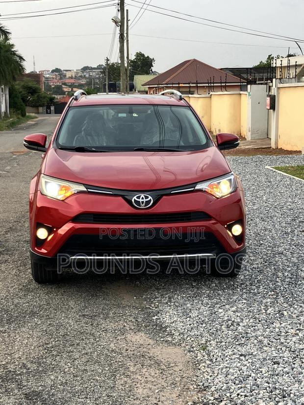Toyota RAV4 XLE AWD (2.5L 4cyl 6A) 2016 Red