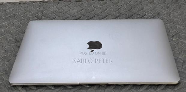 Laptop Apple MacBook Air 2019 8GB Intel Core I5 SSD 256GB · Photo 4