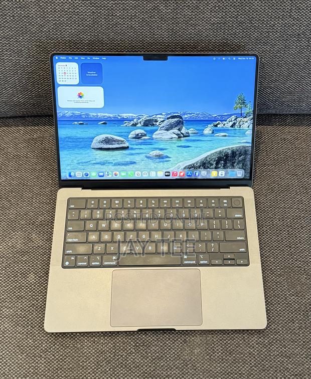 Laptop Apple MacBook Pro 18GB Apple M3 Pro SSD 1T