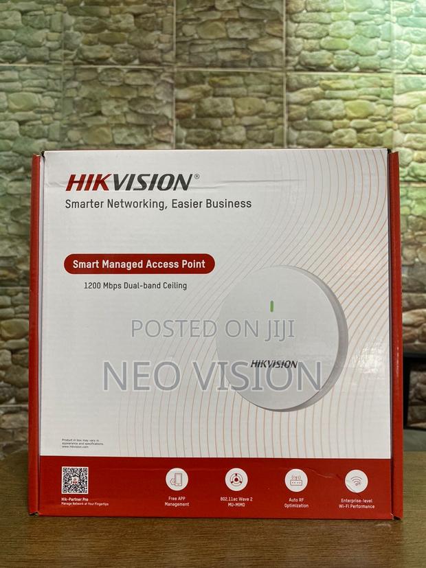 Hikvision Access Point 1200 MBPS
