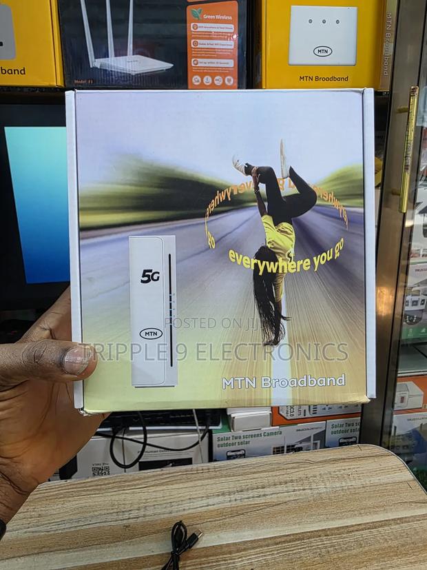 Universal 5g MTN Router (Power Bank) · Photo 2