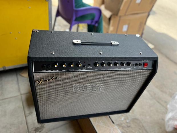 Fender Lead Combo · Photo 4