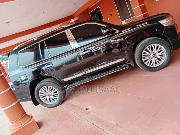 Toyota Land Cruiser 4.5 V8 GX-R 2012 Black