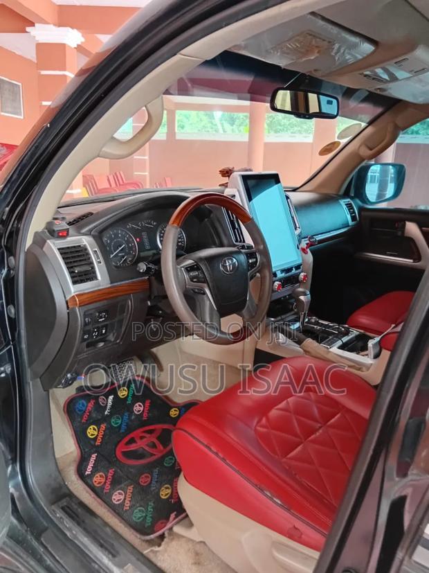 Toyota Land Cruiser 4.5 V8 GX-R 2012 Black