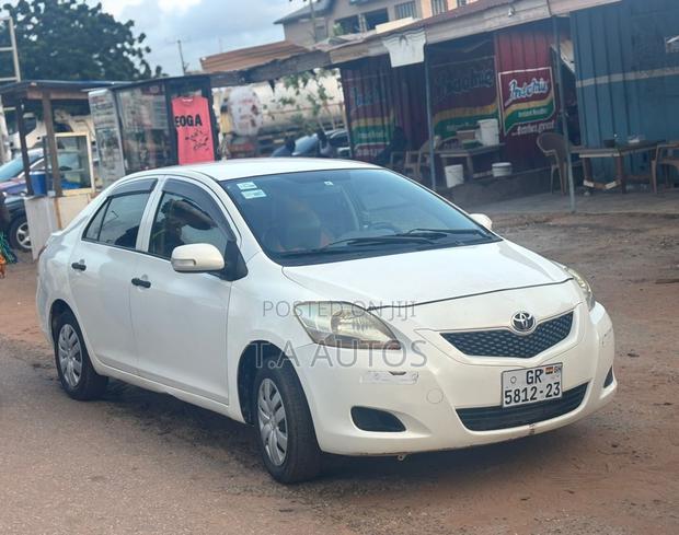 Toyota Belta 2010 White