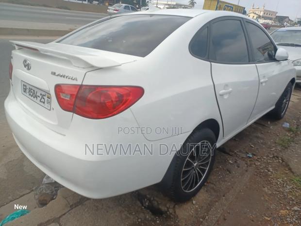 Hyundai Elantra 2008 White