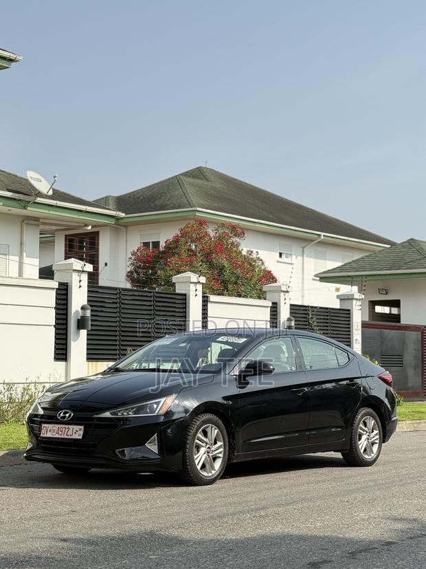 Hyundai Elantra 2020 Black