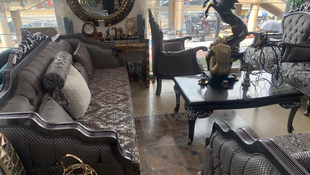A Royal Antique Sofa photo 2