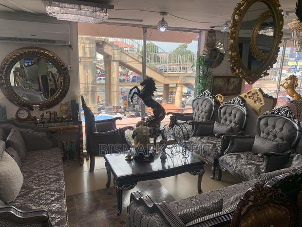 A Royal Antique Sofa photo 3