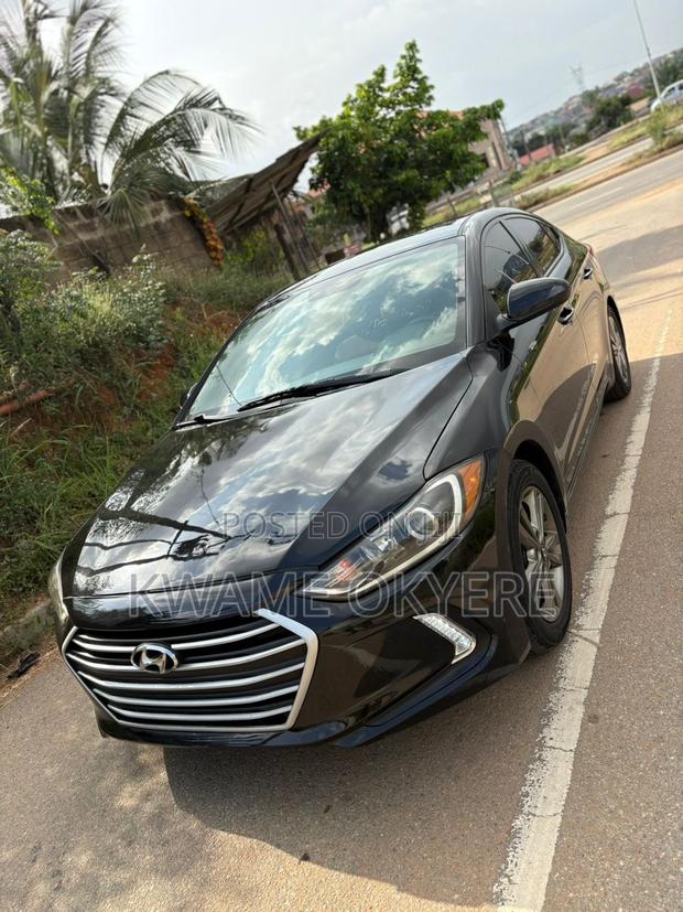 Hyundai Elantra SE Sedan FWD (2.0L 4cyl 6M) 2017 Black