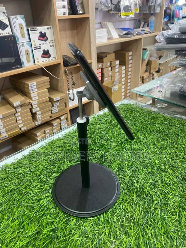 Magnetic Desk Phone Stand photo 4