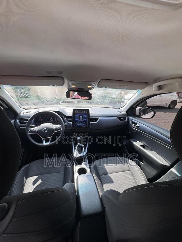 Renault Samsung SM6 2020 White photo 5