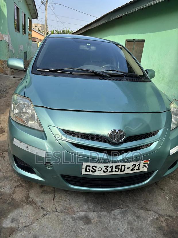 Toyota Belta 2012 Green