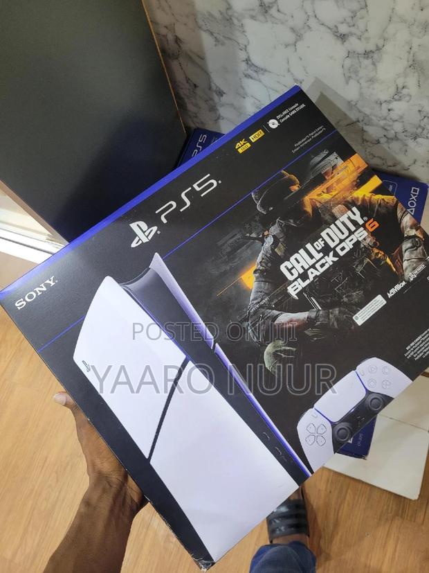 New Ps5 Slim Digital photo 2