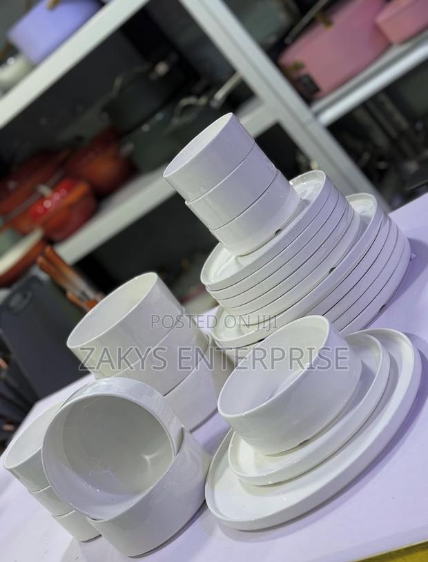 Lux Round Dinnerware Set 24pcs