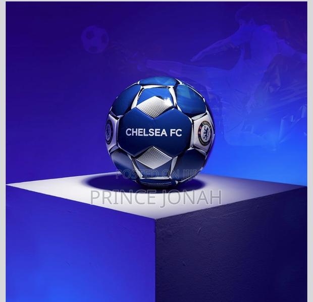 Chelsea F.C. Football Soccer Ball for Adults Teenagers Kids Training · Photo 4