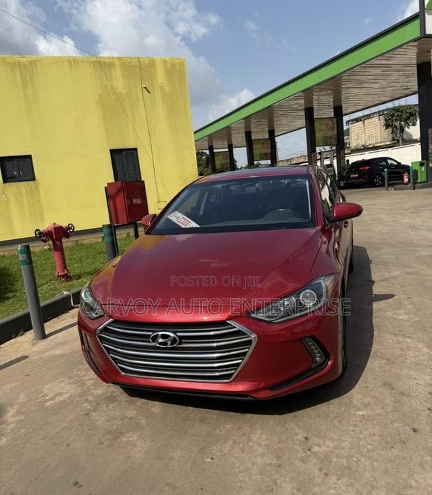 Hyundai Elantra Limited 2018 Maroon