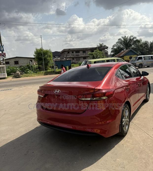 Hyundai Elantra Limited 2018 Maroon