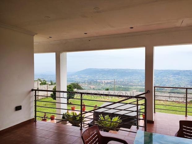 Furnished 5bdrm House in Aburi for sale