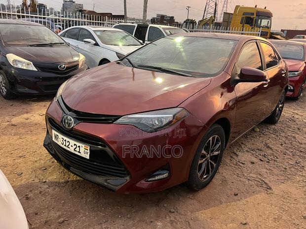Toyota Corolla LE ECO w/Package 1 4dr Sedan (1.8L 4cyl CVT) 2017 Red